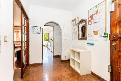Apartamento T5 para Venda em Areeiro