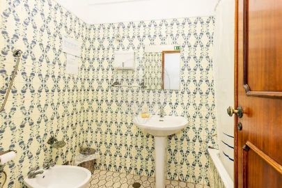 Apartamento T5 para Venda em Areeiro
