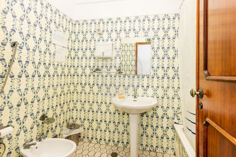 Apartamento T5 para Venda em Areeiro Foto 35