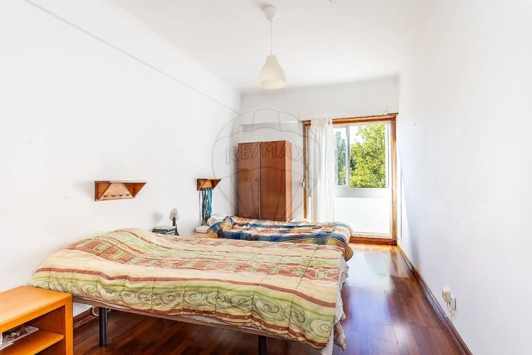 Apartamento T5 para Venda em Areeiro Foto 36