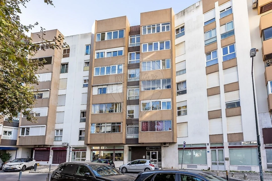 Apartamento T5 para Venda em Areeiro Foto 42