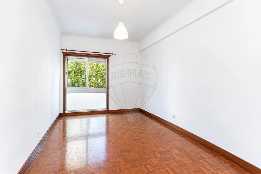 Apartamento T5 para Venda em Areeiro Foto 33