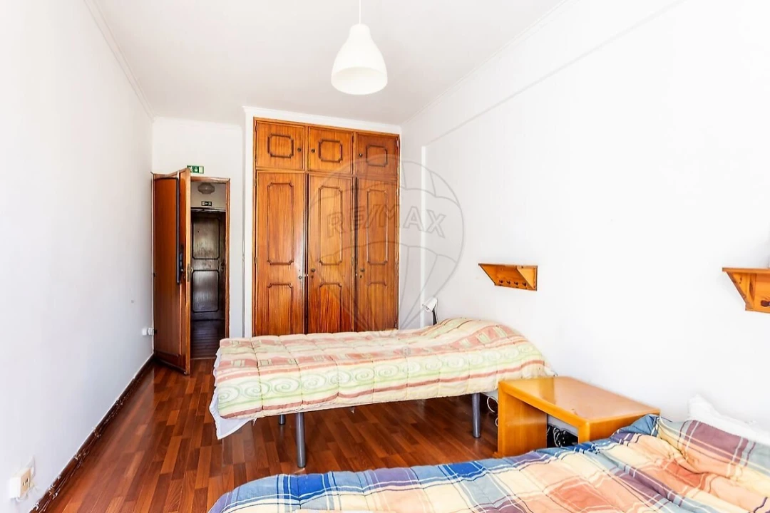 Apartamento T5 para Venda em Areeiro Foto 38