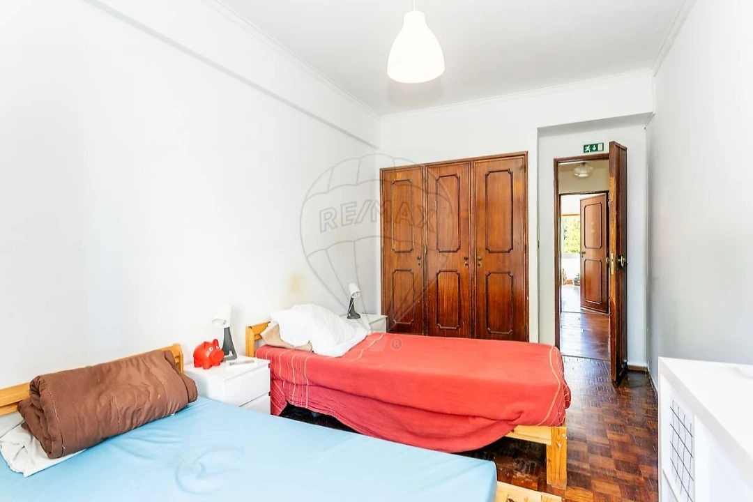 Apartamento T5 para Venda em Areeiro Foto 34