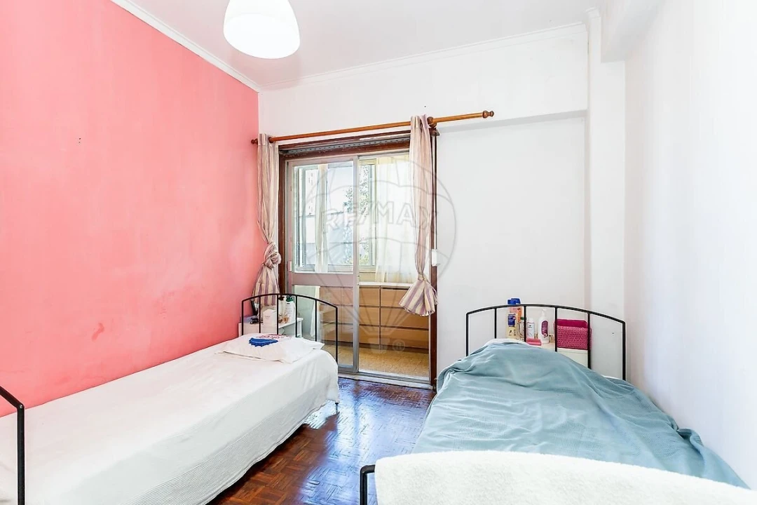 Apartamento T5 para Venda em Areeiro Foto 29
