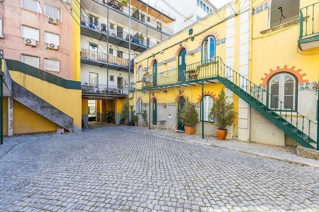 Apartamento T2 para Venda em Arroios Foto 17