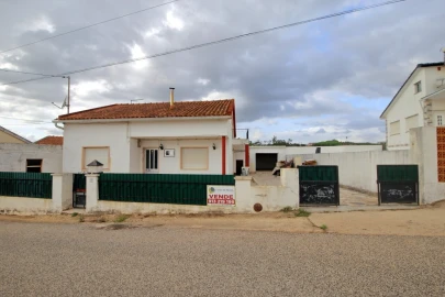 Moradia T3 para Venda em A dos Francos