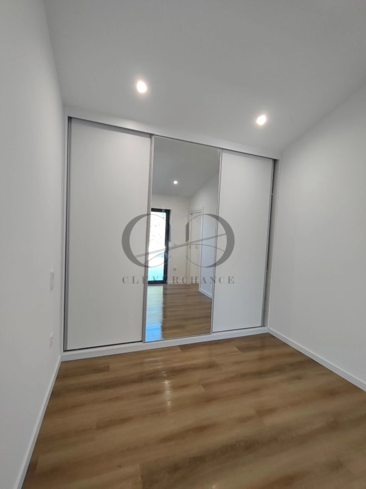 Moradia T1 para Venda em Sandim, Olival, Lever e Crestuma Foto 18