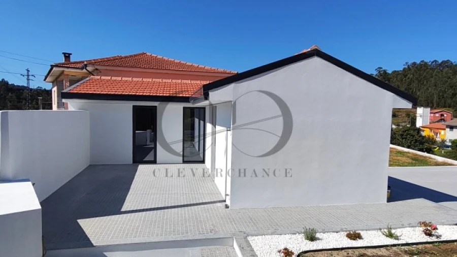 Moradia T1 para Venda em Sandim, Olival, Lever e Crestuma
