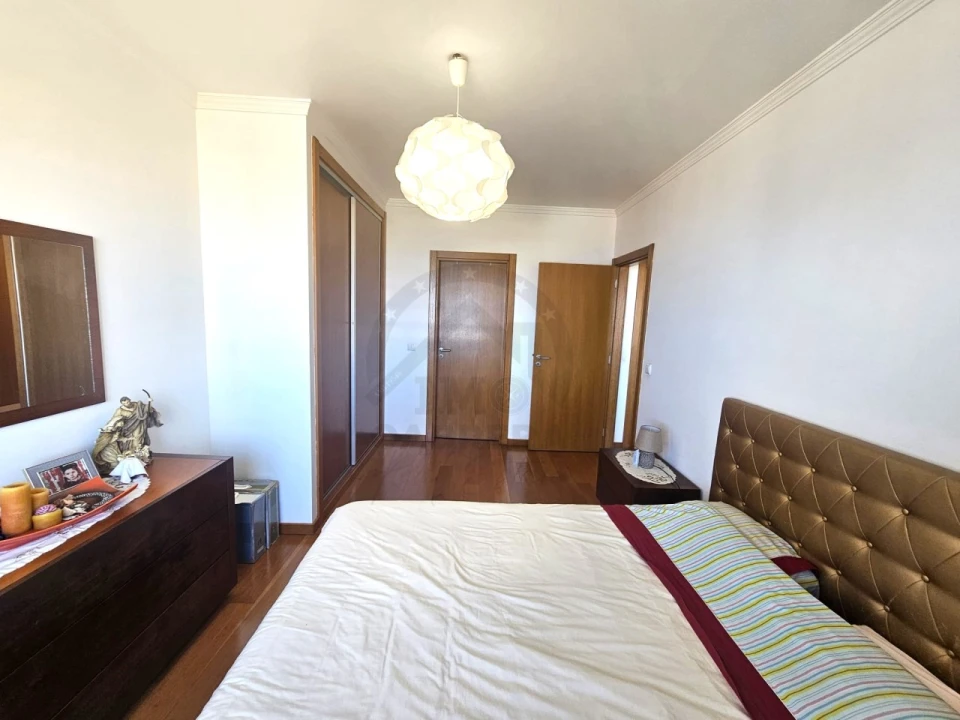 Apartamento T2 para Venda em Caniço Foto 12