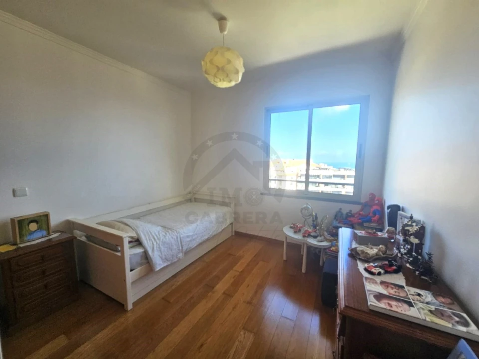 Apartamento T2 para Venda em Caniço Foto 15