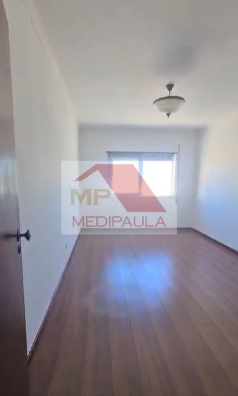 Apartamento T2 para Venda em Benavente