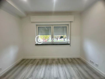 Apartamento T1 para Arrendamento em Corroios