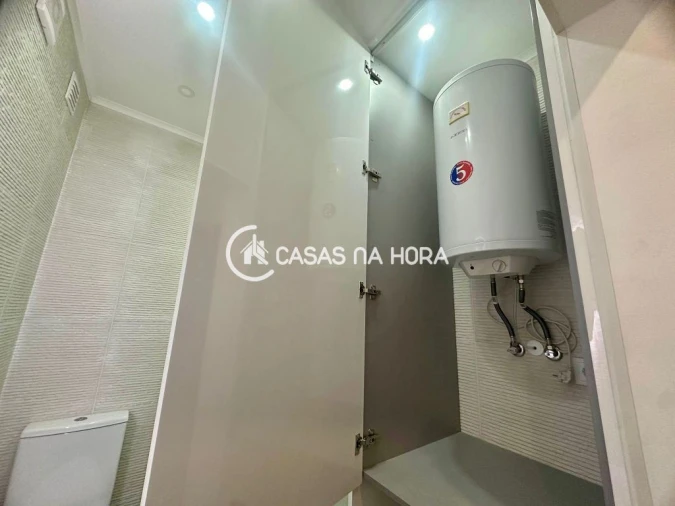 Apartamento T1 para Arrendamento em Corroios Foto 12