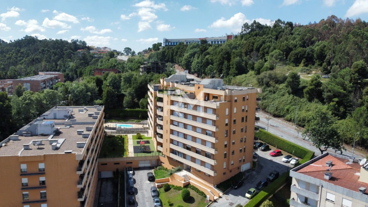 Apartamento T3 para Arrendamento em Valongo Foto 1