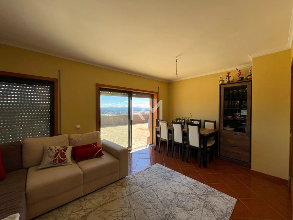 Apartamento T3 para Arrendamento em Valongo Foto 3