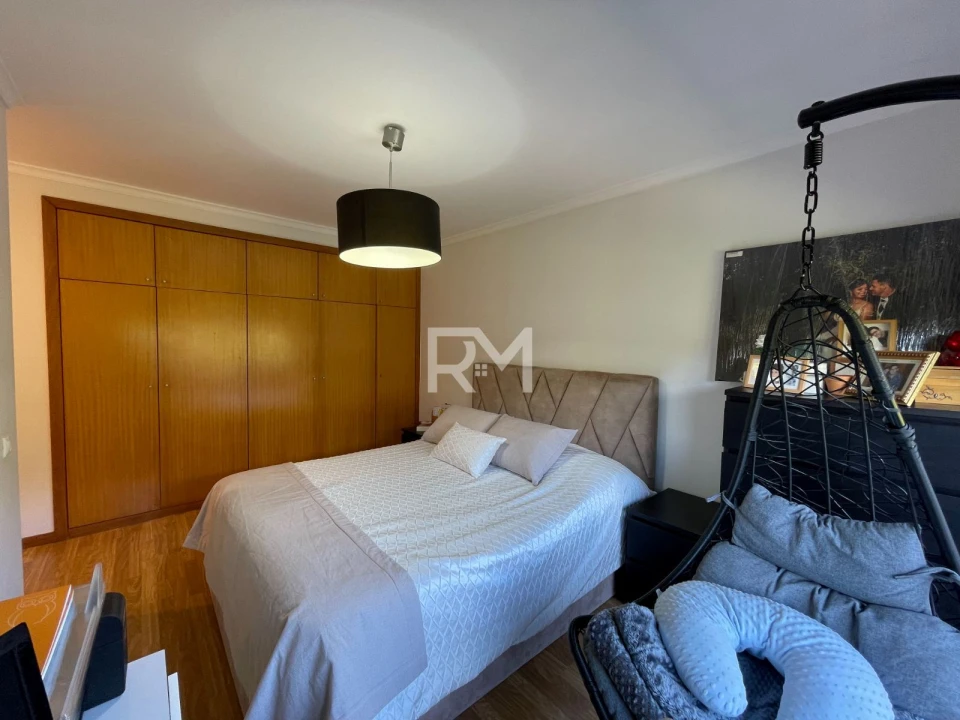 Apartamento T3 para Arrendamento em Valongo Foto 12