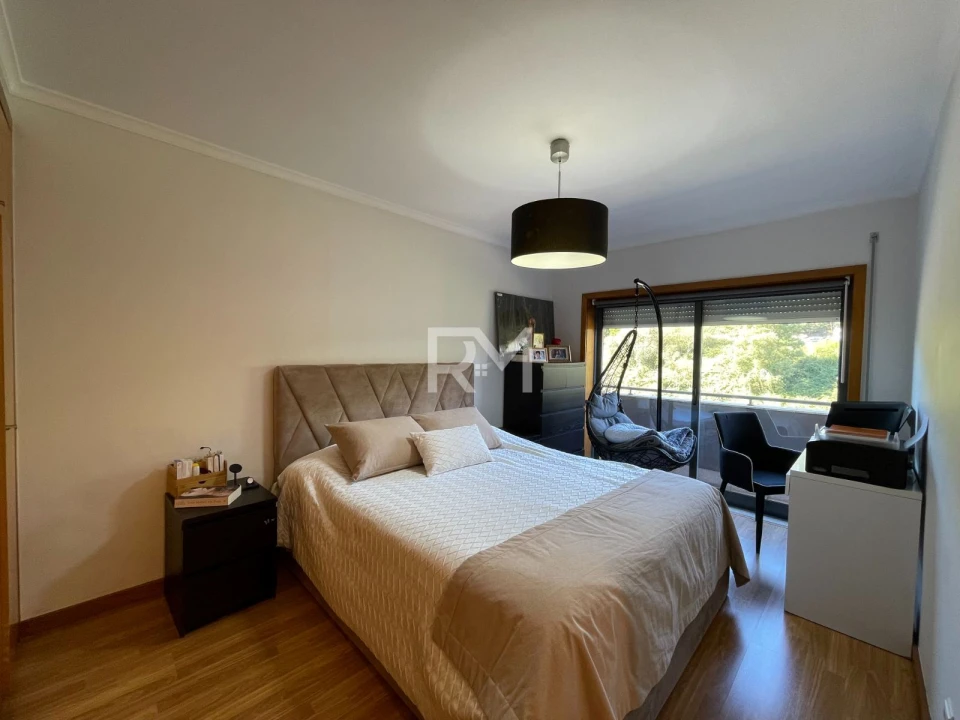 Apartamento T3 para Arrendamento em Valongo Foto 11