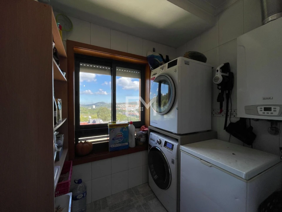 Apartamento T3 para Arrendamento em Valongo Foto 9