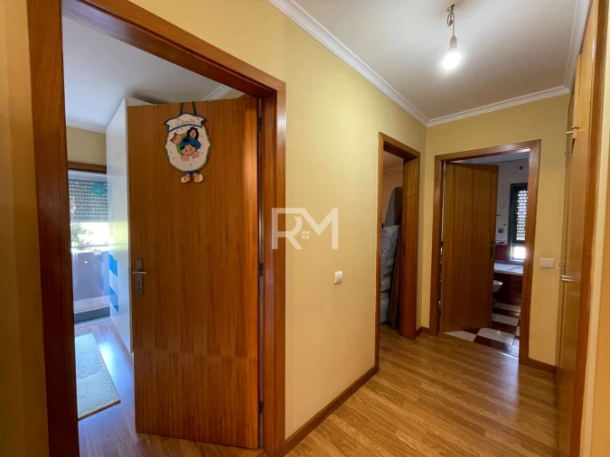 Apartamento T3 para Arrendamento em Valongo Foto 19