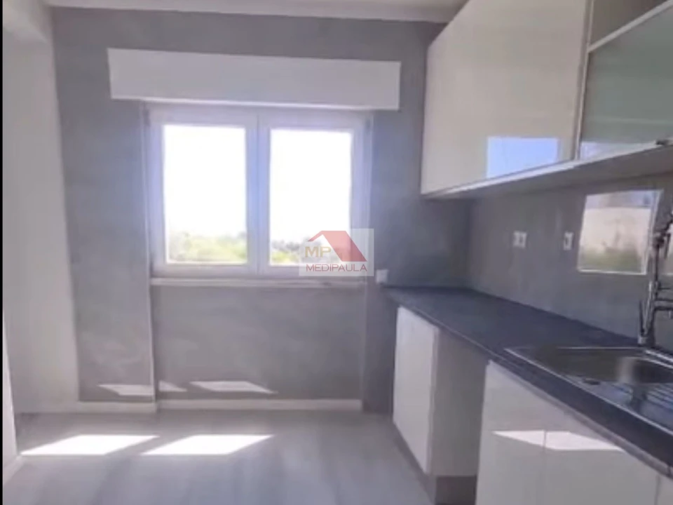 Apartamento T2 para Venda em Setubal (São Sebastião) Foto 2
