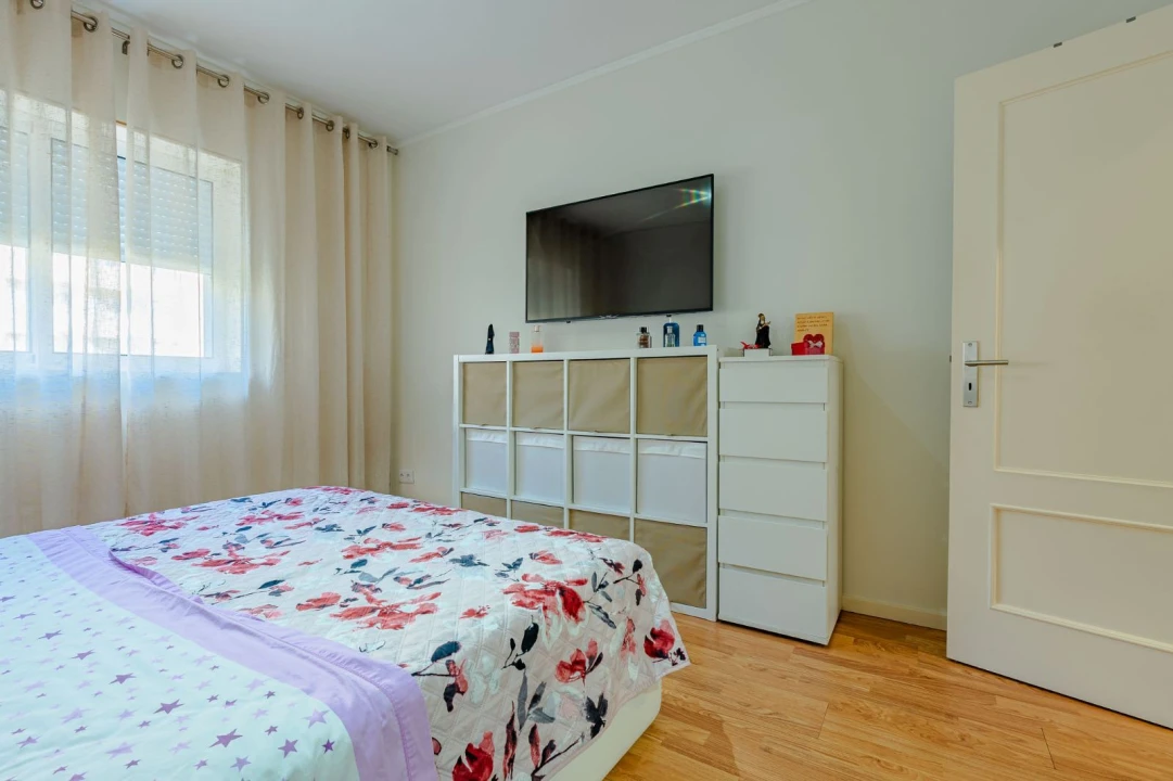 Apartamento T3 para Venda em Espinho Foto 5