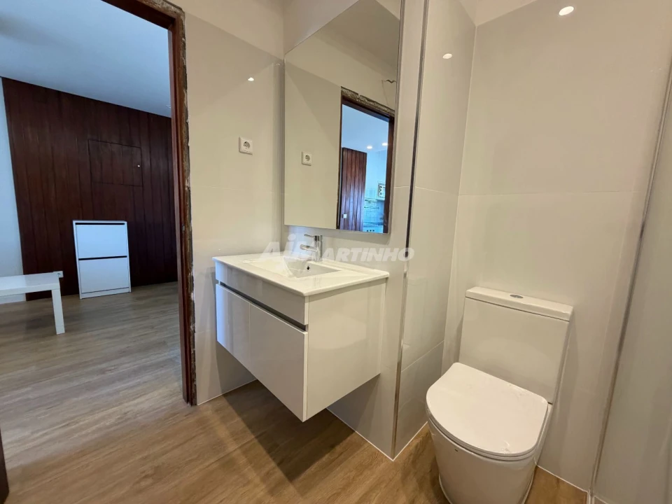 Apartamento T1 para Arrendamento em Lordelo do Ouro e Massarelos Foto 9