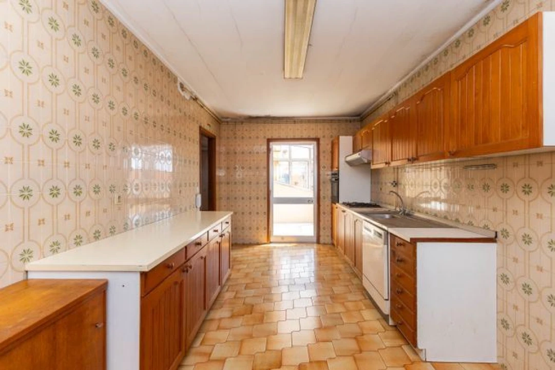Apartamento T3 para Venda em Espinho Foto 3
