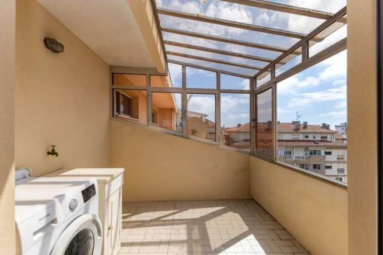 Apartamento T3 para Venda em Espinho Foto 4