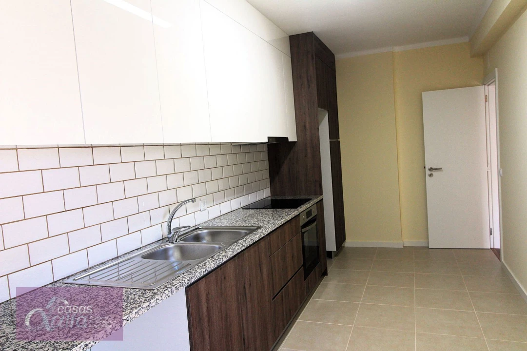 Apartamento T3 para Arrendamento em Marrazes e Barosa Foto 1