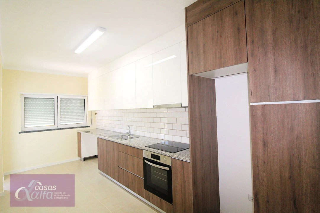 Apartamento T3 para Arrendamento em Marrazes e Barosa Foto 2