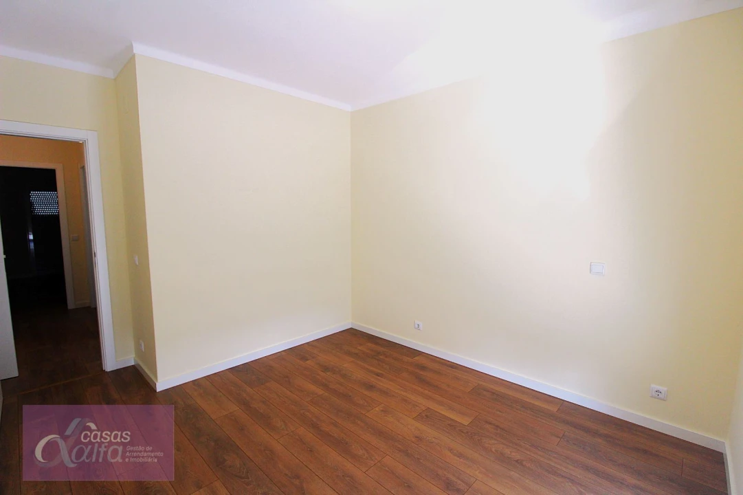 Apartamento T3 para Arrendamento em Marrazes e Barosa Foto 9