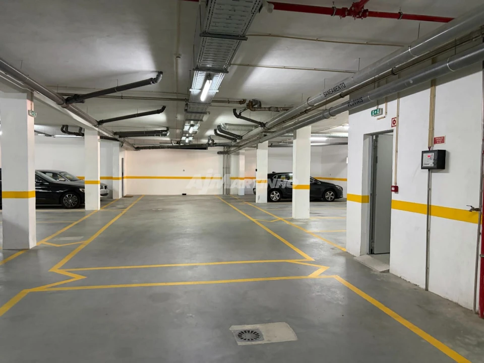 Apartamento T1 para Arrendamento em Paranhos Foto 10