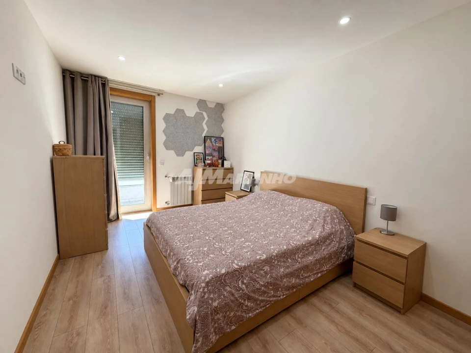 Apartamento T1 para Arrendamento em Paranhos Foto 8
