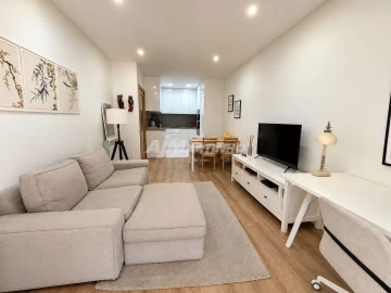 Apartamento T1 para Arrendamento em Paranhos