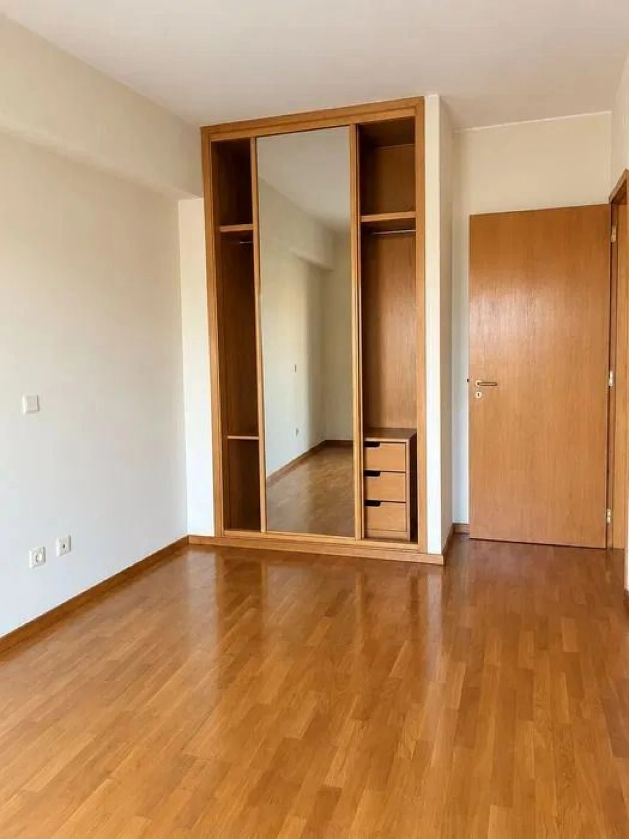 Apartamento T2 para Arrendamento em Gondomar (São Cosme), Valbom e Jovim Foto 8