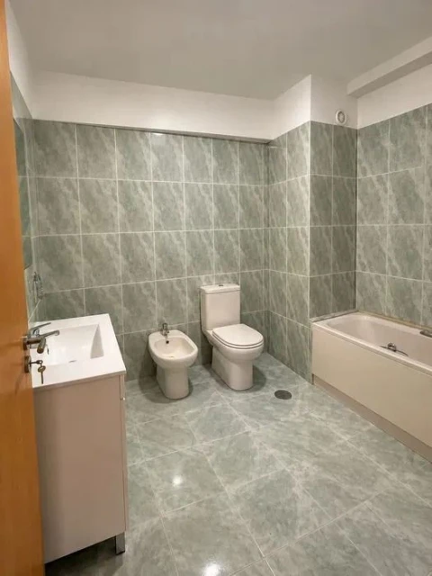Apartamento T2 para Arrendamento em Gondomar (São Cosme), Valbom e Jovim