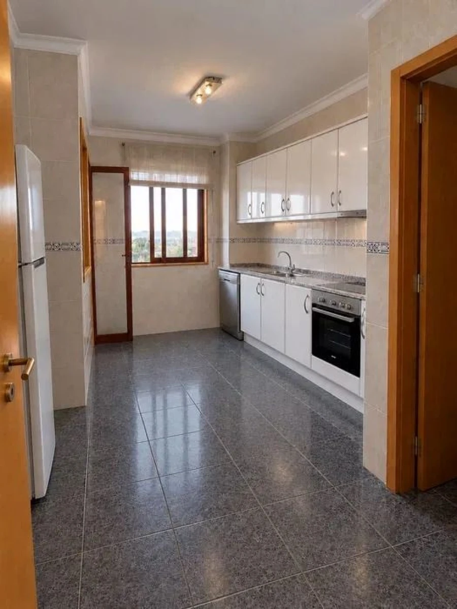 Apartamento T2 para Arrendamento em Gondomar (São Cosme), Valbom e Jovim Foto 3