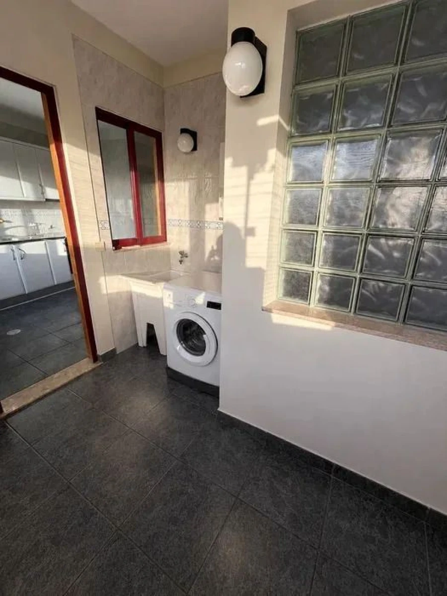 Apartamento T2 para Arrendamento em Gondomar (São Cosme), Valbom e Jovim Foto 4
