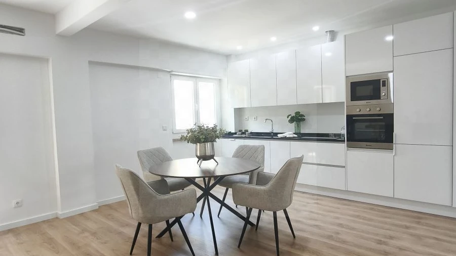 Apartamento T3 para Venda em Benfica