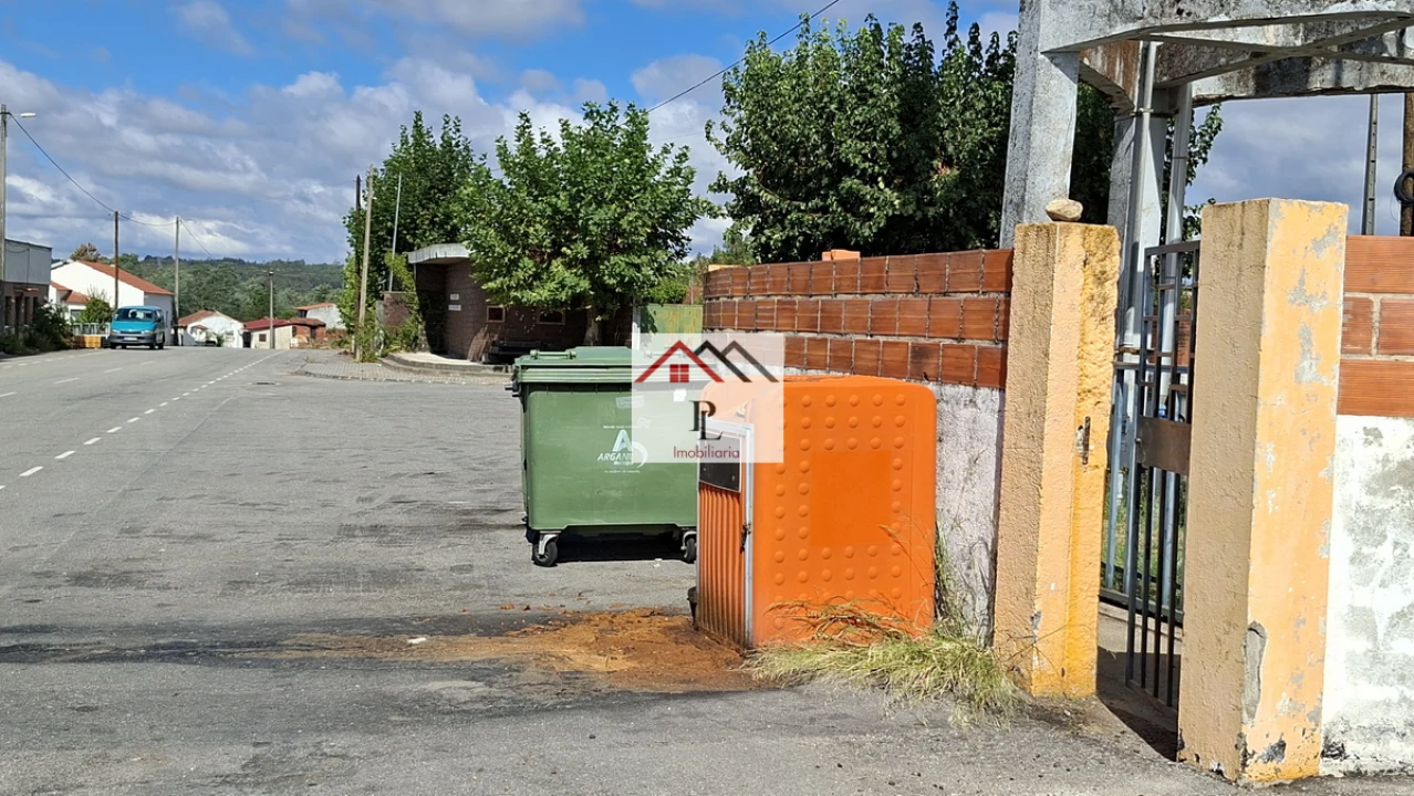 Loja para Venda em Côja e Barril de Alva Foto 24