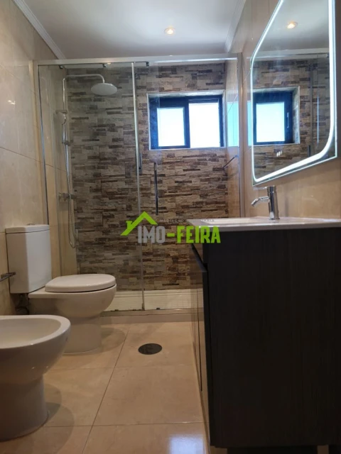Apartamento T3 para Venda em Paços de Brandão