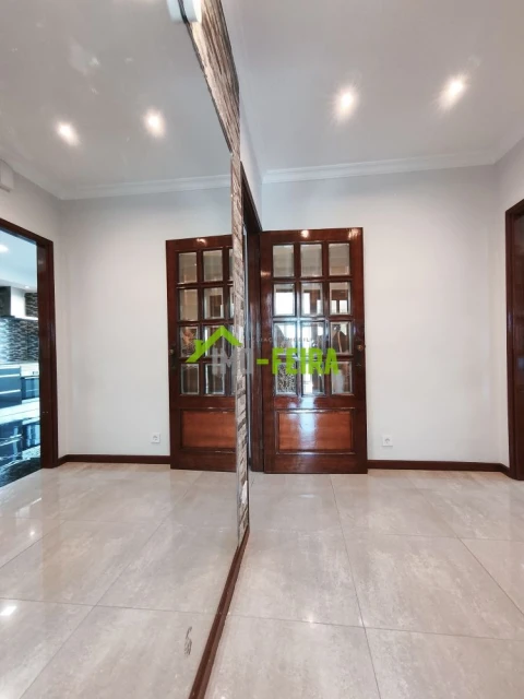 Apartamento T3 para Venda em Paços de Brandão