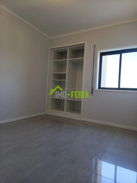 Apartamento T3 para Venda em Paços de Brandão