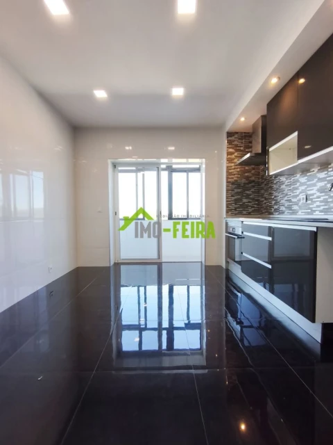 Apartamento T3 para Venda em Paços de Brandão