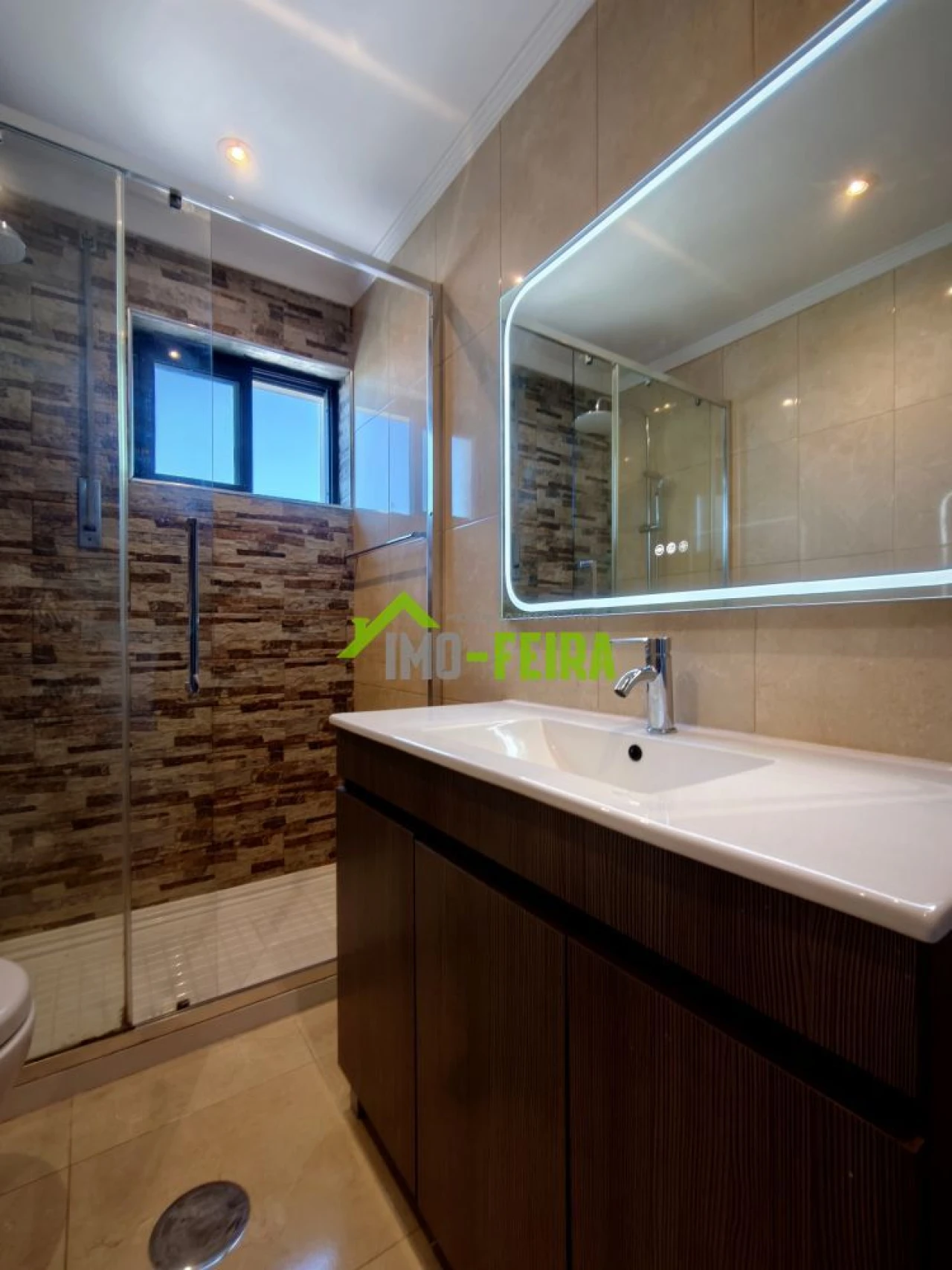 Apartamento T3 para Venda em Paços de Brandão Foto 21