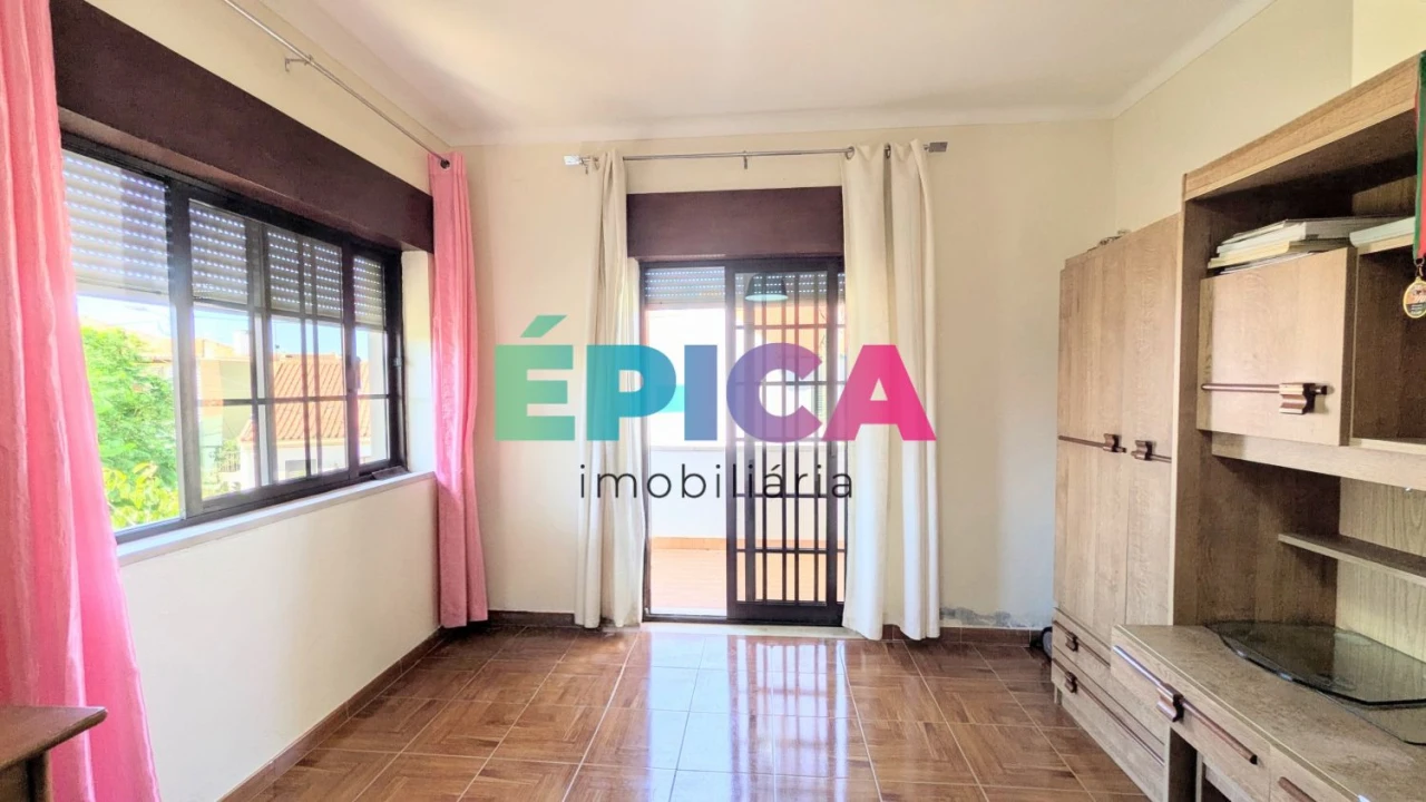 Moradia T5 para Venda em São João Baptista Foto 43