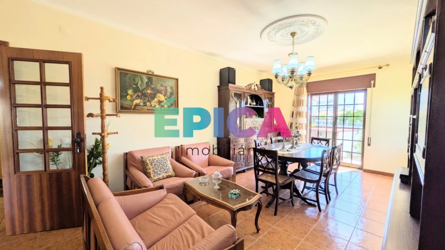 Moradia T5 para Venda em São João Baptista Foto 12