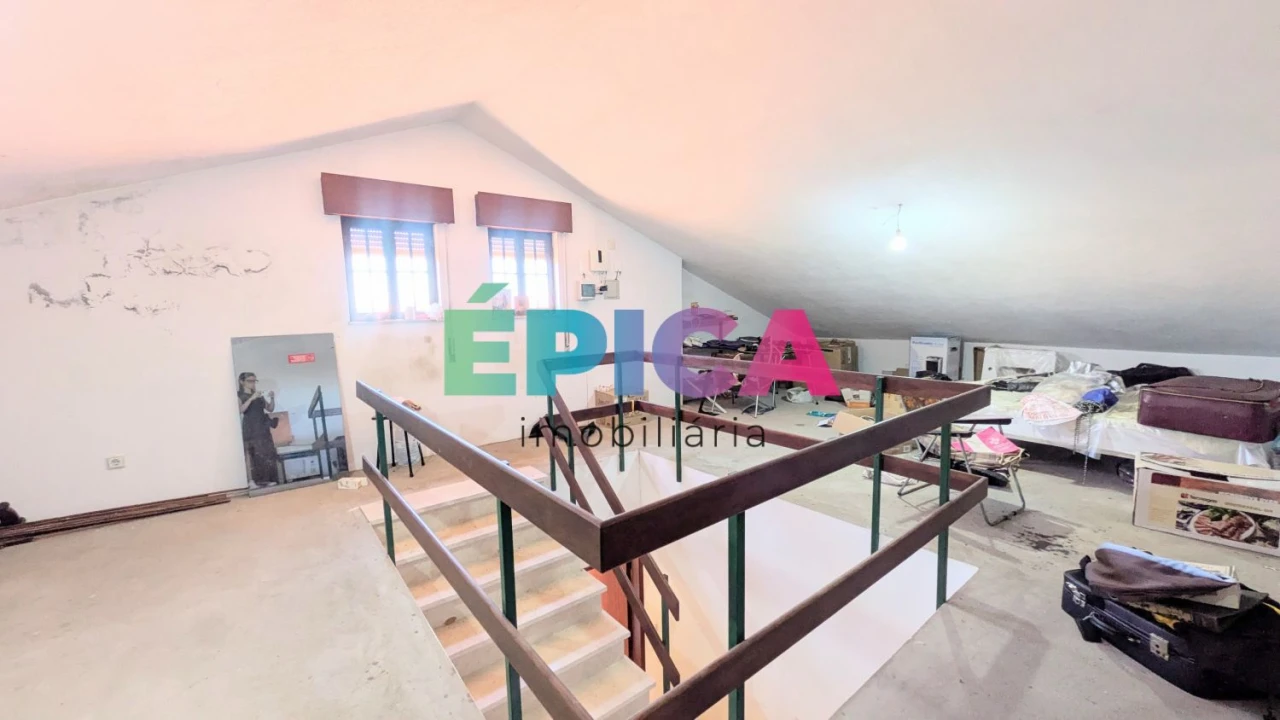Moradia T5 para Venda em São João Baptista Foto 47