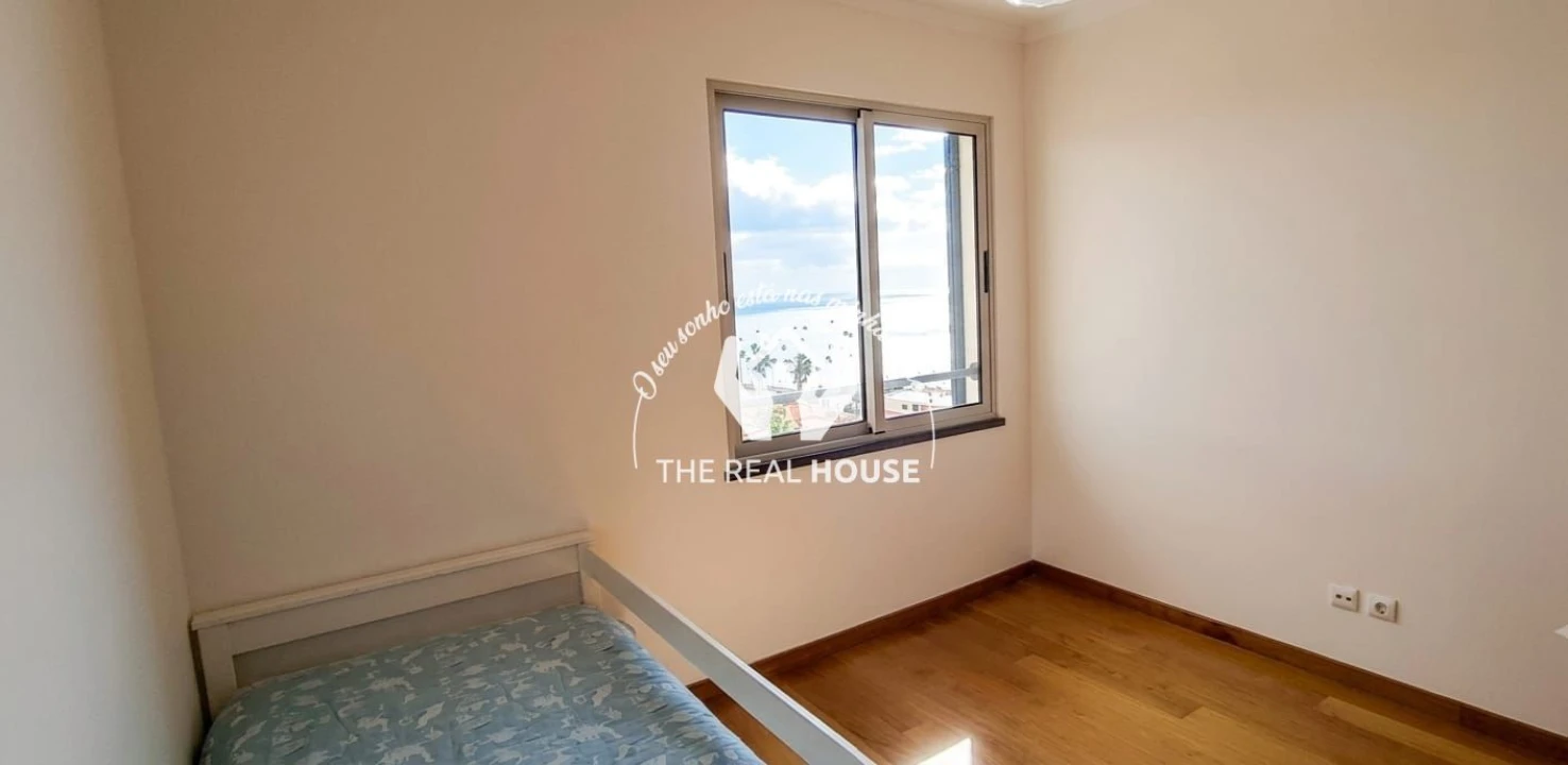 Apartamento T2 para Venda em Caniço Foto 10